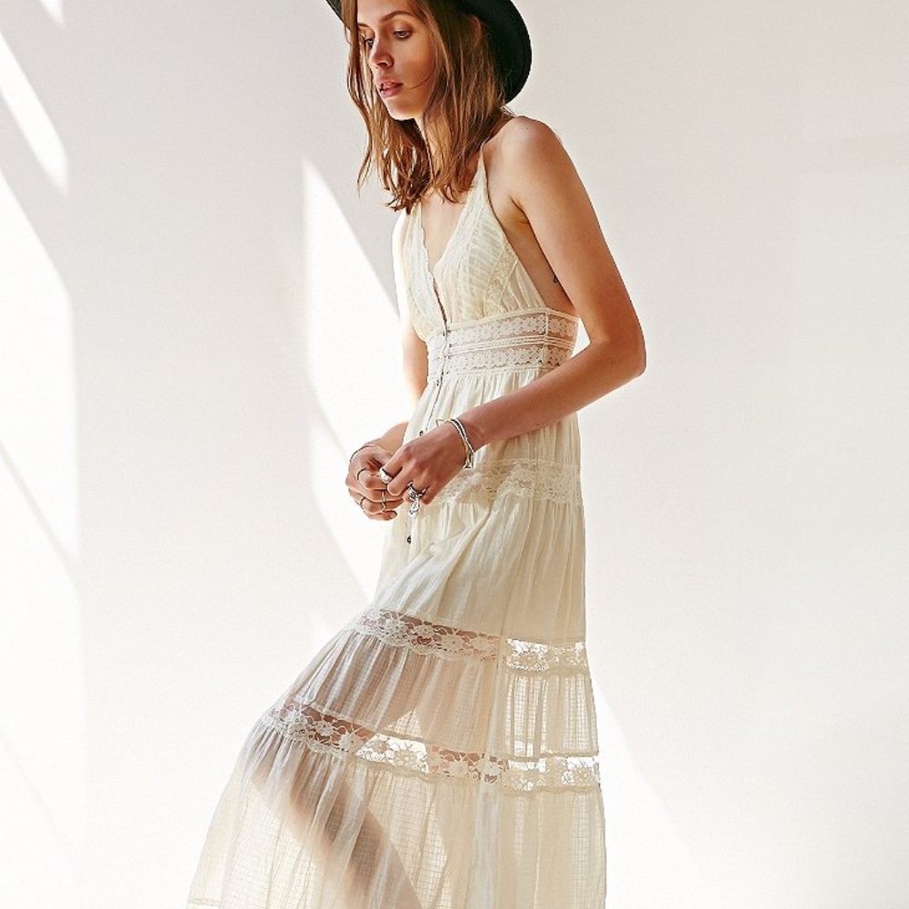 UO Kimchi Blue - Natural Lace Victoria Maxi Dress